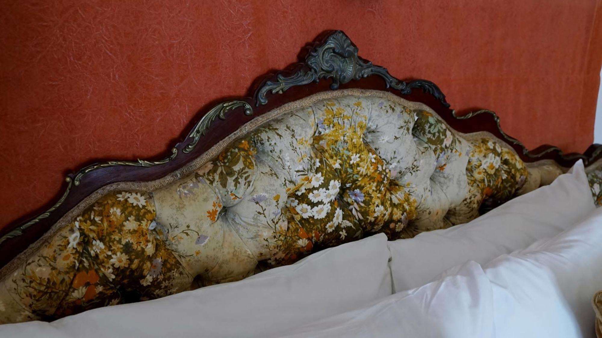 ホテル Paternoster Manor エクステリア 写真