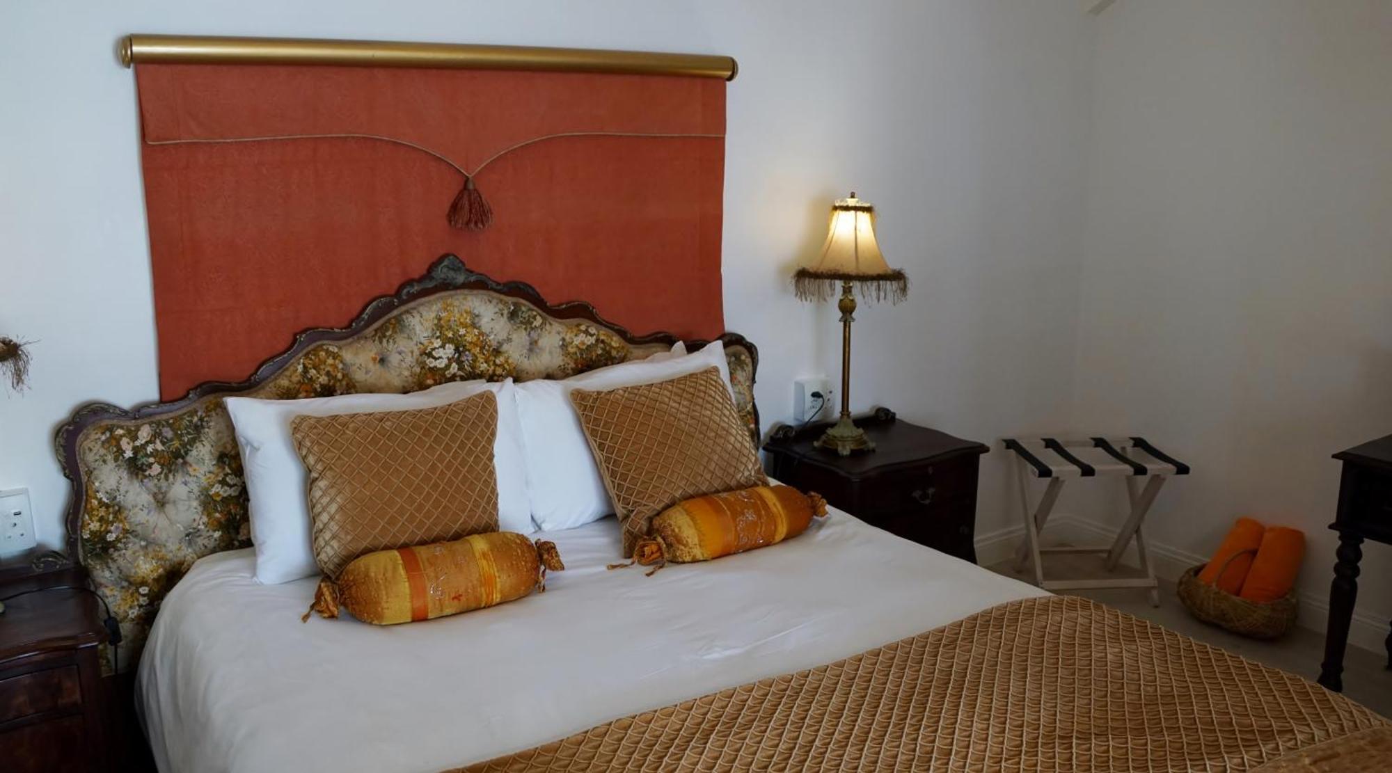 ホテル Paternoster Manor エクステリア 写真