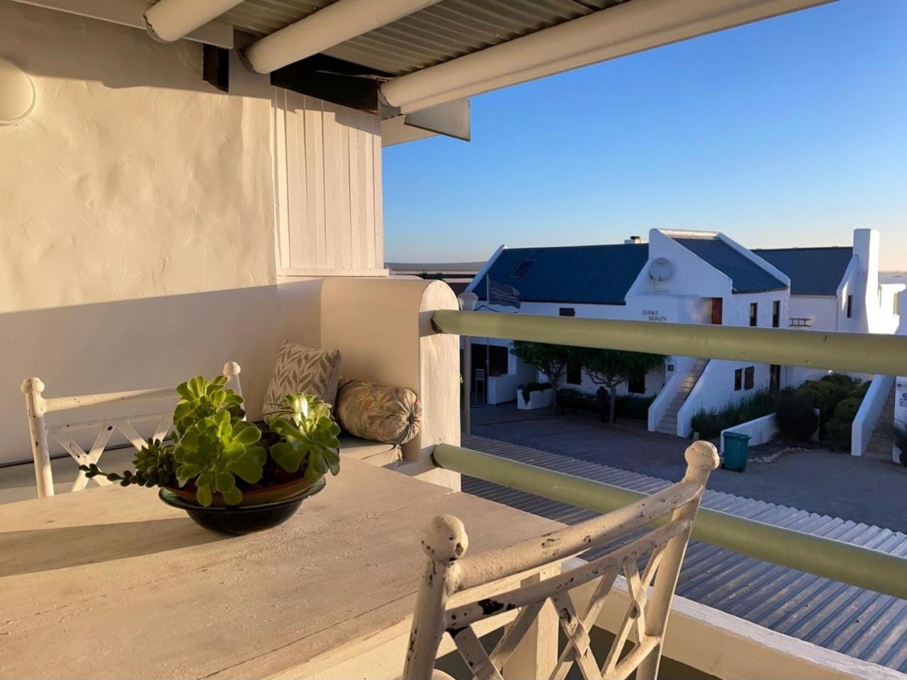 ホテル Paternoster Manor エクステリア 写真